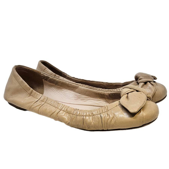 Vintage Y2K Prada 37 Beige Nude Leather Bow Ballet Flat Classic Minimalist - Picture 1 of 5